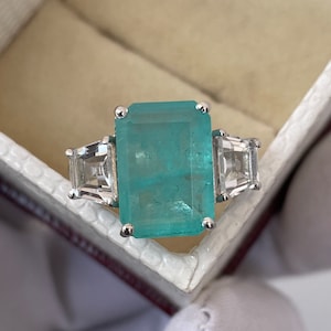 Smaragdschliff Paraiba Ring: Platin vergoldetes Sterling Silber