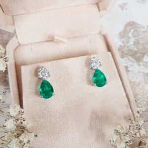 Pear Cut Emerald Earrings: 925 Sterling Silver Green Gemstone Studs