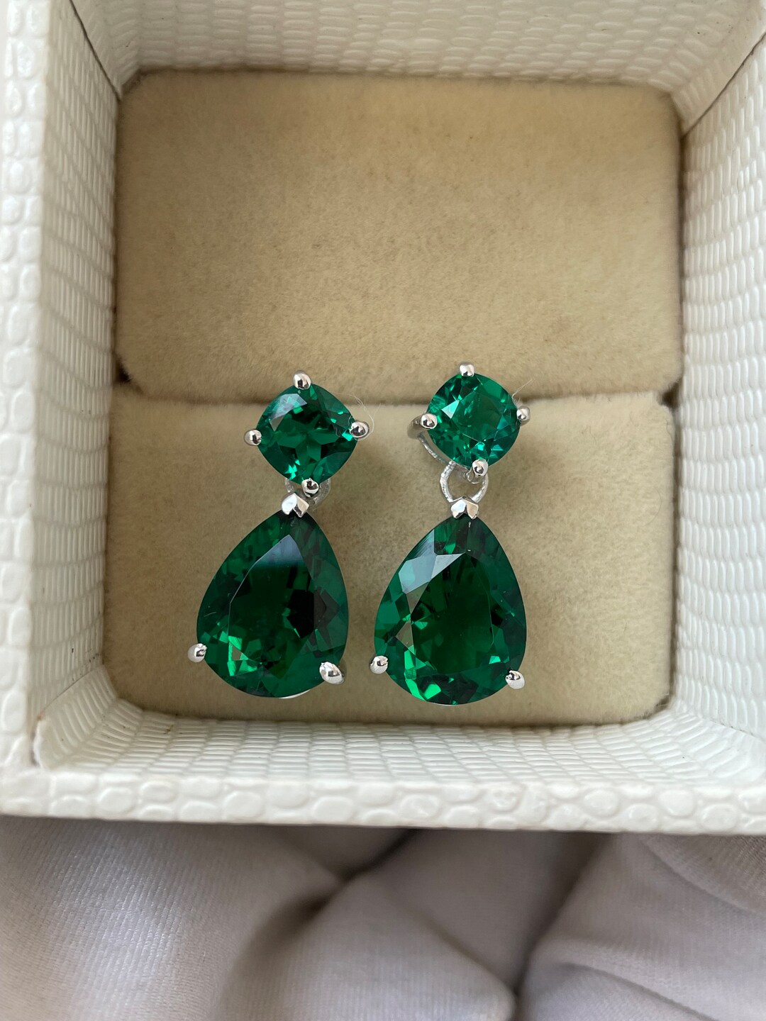 【VINTAGE HOLLYWOOD】Silver Bezel Emerald Cut Earrings EMERALD CUT BEZEL DIAMOND STUDS – Anita Ko