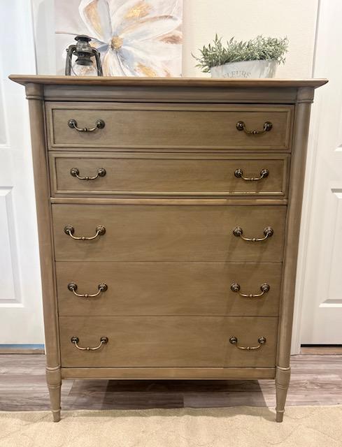 Refinished campy Vintage Bassett drawer chest dresser