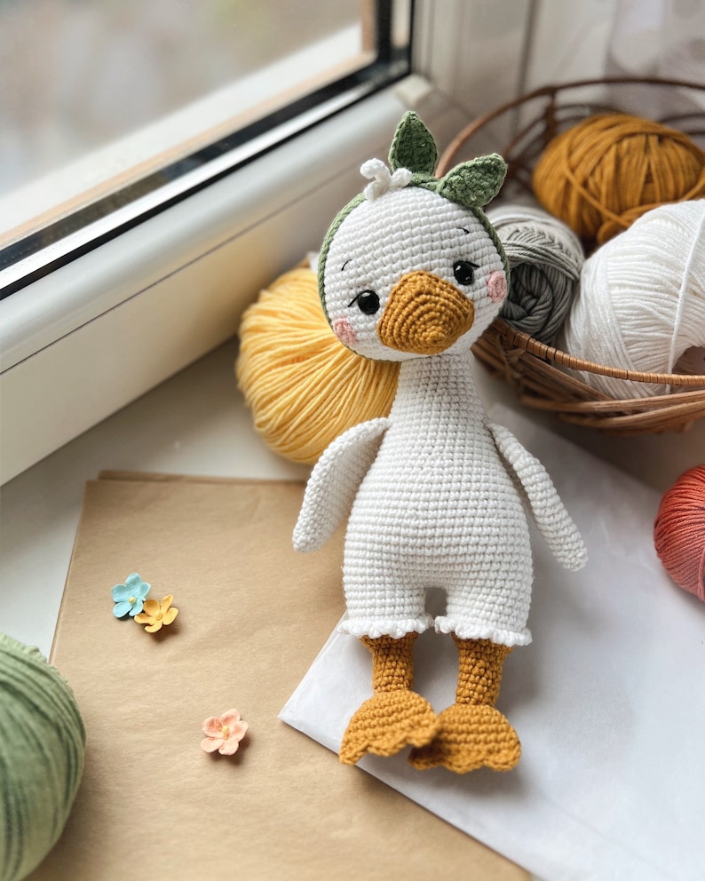 PDF Bella The Goose/Crochet Pattern In English/PRODUKT CYFROWY zdjęcie 4