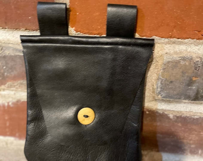 Leather belt bag
