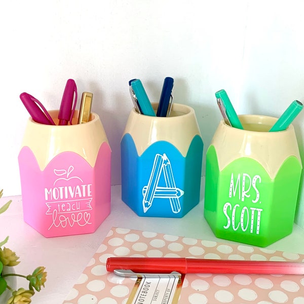 Personalized Pencil Holder, Student Teacher gift, Desktop Pencil Holder, Desk Accessory, Teacher desk decor, Custom Pencil Holder