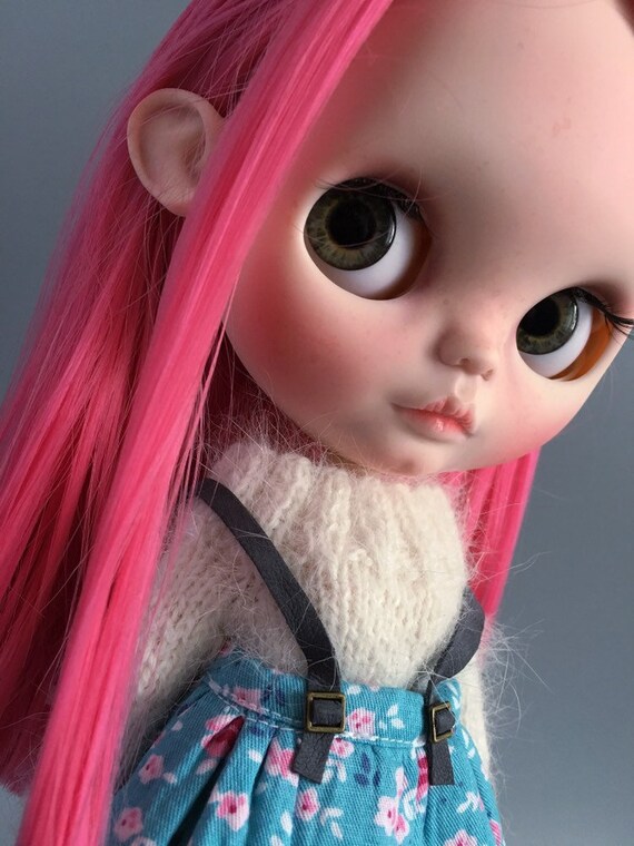 blythe doll pink hair
