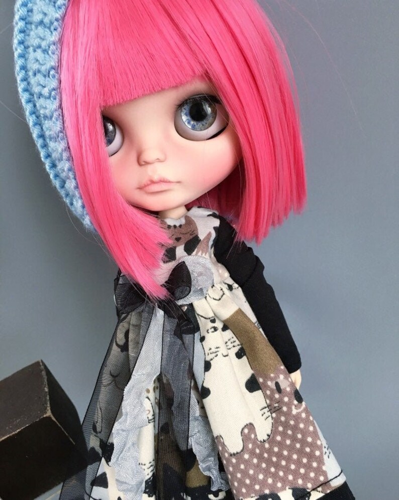 blythe doll pink hair