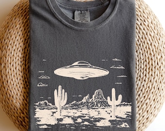 UFO Western Comfort Colors® shirt,Alien shirt,Ufo Shirt,Alien space tshirt,UFO gifts,Alien lover gift,alien graphic tee,Alien desesrt shirt