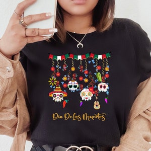 Dia de los Muertos Shirt,Day of the dead shirt,Sugar skull shirt,Mexican skull shirt,Mexican shirt women,Mexican shirt,Hispanic Heritage