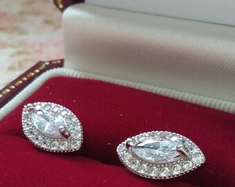925 Sterling Silver & Claw Set Marquise Stone 12mm x 7mm Pear Shaped Stud 2.4g Earrings - Presented in our Deluxe Branded Gift Box