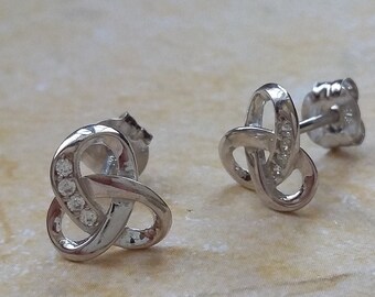 Brand New 2026 Design - 9ct White OR Yellow Gold CZ 8mm Celtic Trinity Knot Stud Bling Earrings - Presented in our Deluxe Branded Gift Box