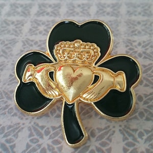 SAINT PATRICK'S DAY 2025 Claddagh Green Shamrock Clover Irish Good Luck 25mm Gold Plated Enamel Lapel Pin Brooch Badge WITHOUT GIFT BOX