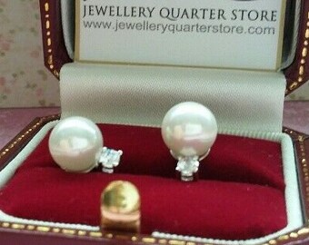 Glamorous 925 Sterling Silver 12mm CZ & Fresh Water White Round Pearl Butterfly Stud Bridal Earrings - Presented in Deluxe Branded Gift Box