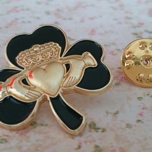 SAINT PATRICK'S DAY 2025 Claddagh Green Shamrock Clover Irish Good Luck 25mm Gold Plated Enamel Lapel Pin Brooch Badge image 7