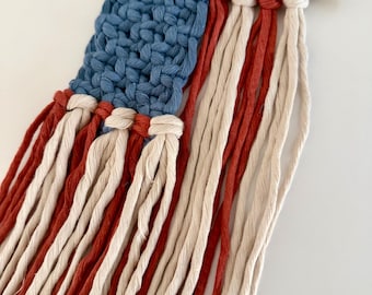 DIY Macrame American Flag Kit: Beginner Craft, 4th of July Decor