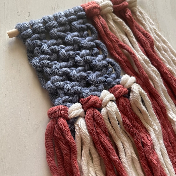 DIY Macrame Kit, American Flag Wreath, 4th of July Decor, Do it Yourself Craft Kit, Online Classes, Beginner Macrame Kit