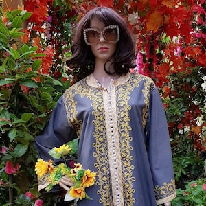 Vintage Kaftan: Fantastic Vintage 1970s Grey - Blue and Yellow Embroidered Moroccan Kaftan