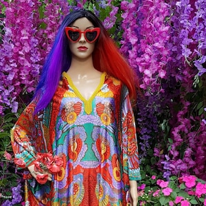Vintage Kaftan: Stunning Vintage 1960s / 1970s Psychedelic Multicoloured Abstract Pattern Kaftan by Leisure Lady
