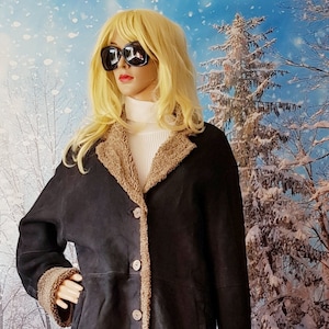 Vintage Coat: Gorgeous Vintage Late 1990s / Year 2000  Black Sheepskin Coat by Renoir Donna