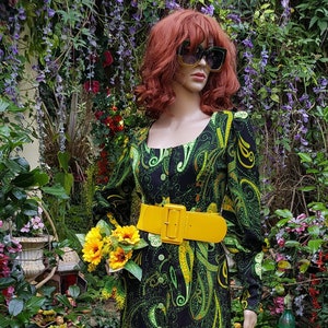 UK 12 (US 8) Funky Vintage 1970s Psychedelic Black, Green and Yellow Flower Power Crimplene Maxi Dress by Miss Mitzou of London