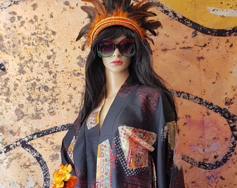 Vintage Kimono: Vintage Black Cream Red Orange Yellow Aqua Abstract Pattern Silk Japanese Kimono Haori Jacket