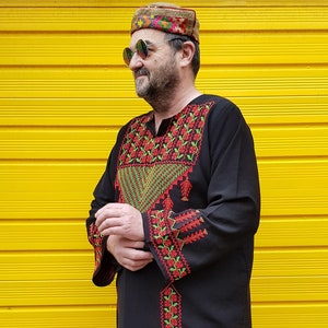 Vintage Kaftan: Gorgeous Mens / Unisex Vintage 1970s Black Red and Green Embroidered Kaftan