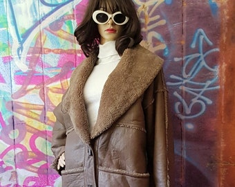 Vintage Coat: Lovely Vintage 1980s Light Brown Sheepskin Leather Jacket Sheepskin Lining by Dahrma Made in Italy