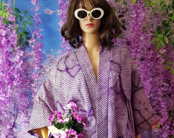 Beautiful Vintage/Antique 1960s/1970s Pure Silk Purple Shibori Hand Dyed Japanese Kimono Haori Jacket with Colourful Lining