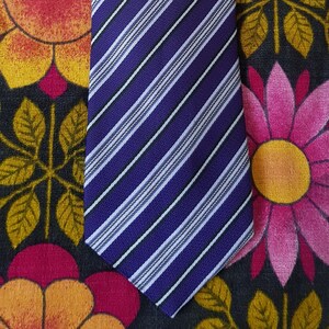 Vintage Men&#39;s Tie: Funky Vintage 1970s Striped Men&#39;s Tie