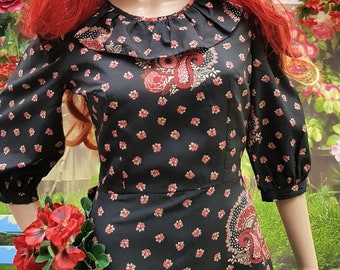 UK 8/10 (US 4/6) Fabulous Vintage 1970s Black and Red Floral and Paisley Maxi Dress with Ruffles