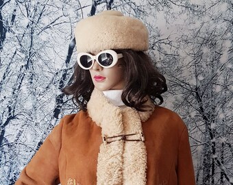 Vintage Shearling Hat / Brown Fur Sheepskin Russian 1970 display picture 1