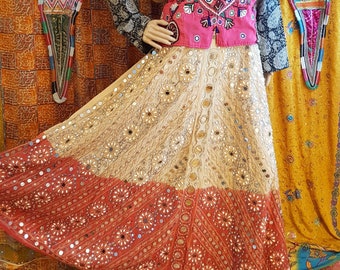 Vintage Skirt: Beautiful Vintage Indian Beige and Russet Embroidered and Mirror Work Skirt