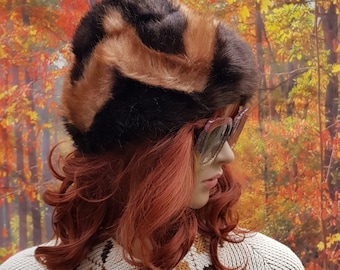 Vintage Faux Fur Speckled Brown Winter Pillbox Hat, Cosy  display picture 1
