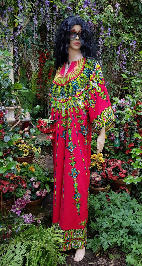 Stunning Plus Size Vintage 1970s Red, Green, Yell… - image 1