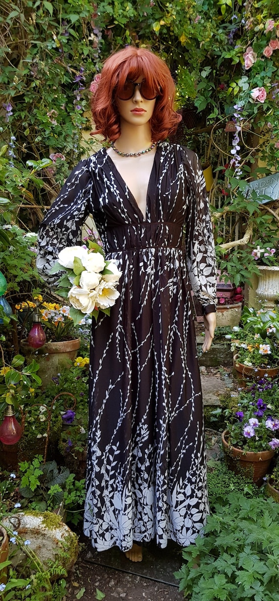 Stunning Vintage 1970s Kati At Laura Phillips Mono