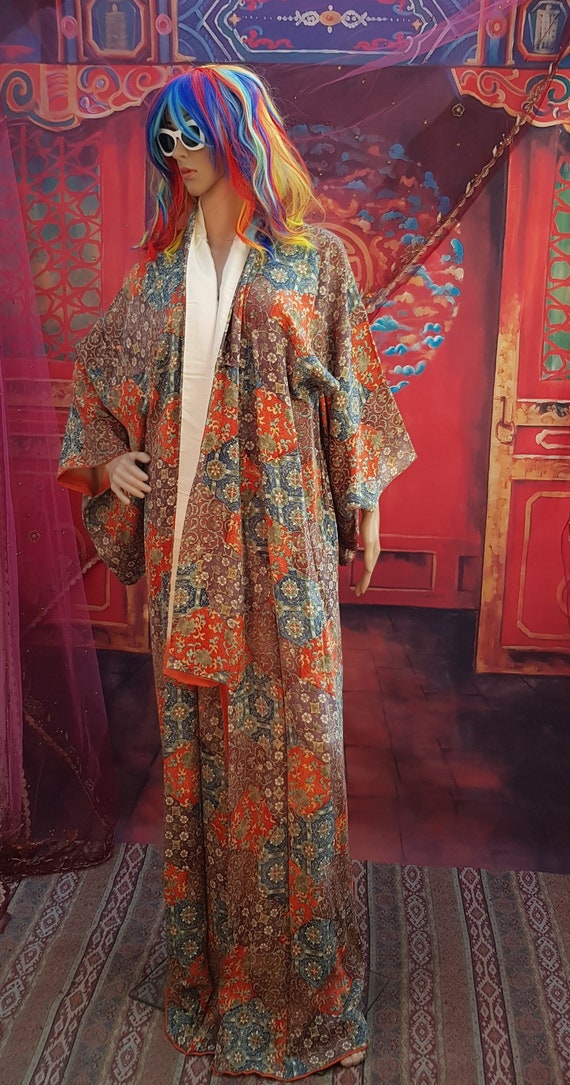 Vintage Kimono: Stunning Vintage 1970s Orange Blue