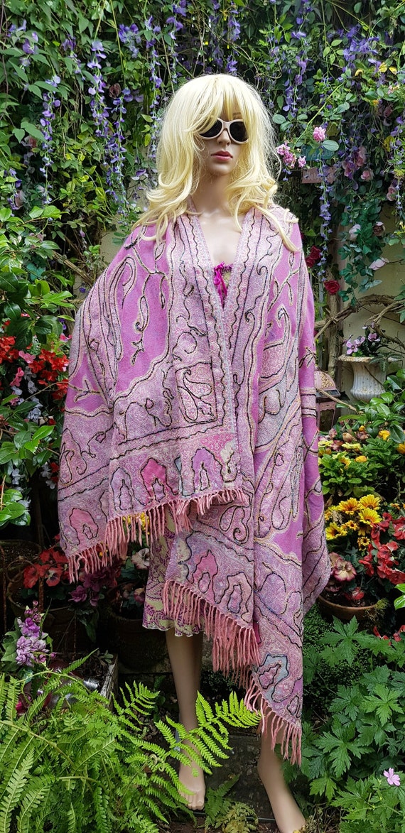 Vintage Shawl: Gorgeous Vintage 1990s Pink, Lilac… - image 2