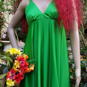 UK 6/8 US 2/4 Fantastic Vintage 1970s Bright Green Slinky Strappy Empire Line Maxi Sun Dress by QUAD image 8