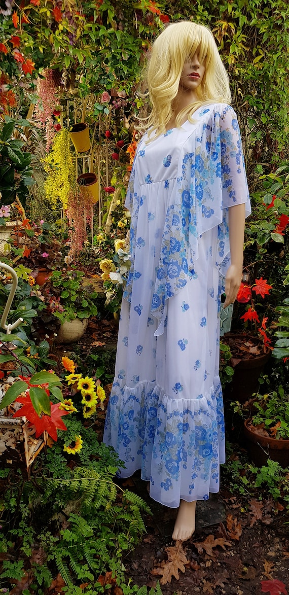 chinese dress ladies Laufry Yellow Floral Print Maxi Dress main image 1