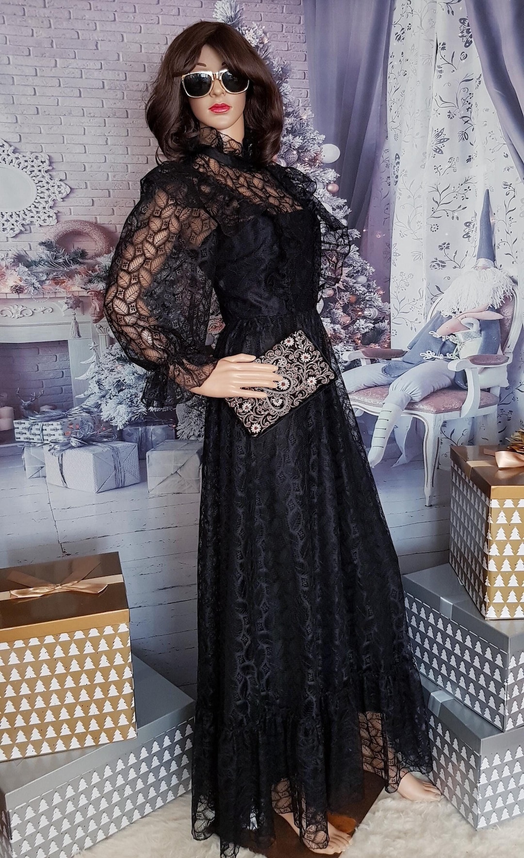 UK 8/10 (US 4/6) Beautiful Vintage 1970s Black Lace Victorian Gothic Style High Neck Evening Maxi Dress With Ruffles - Etsy UK 8/10 (US 4/6) Beautiful Vintage 1970s Black Lace Victorian Gothic Style High Neck Evening Maxi Dress With Ruffles - Etsy
