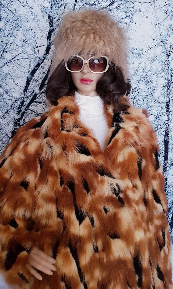 Vintage Hat: Gorgeous Vintage 1970