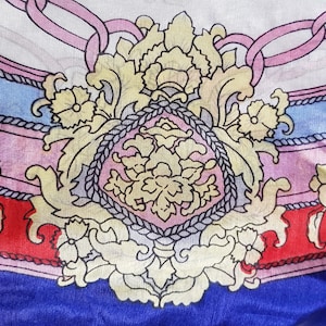DamenSchal: Schöner Vintage Blau, Rot, Rosa und Weiß Klassischer Schal Print Großer Quadratischer Seidenschal