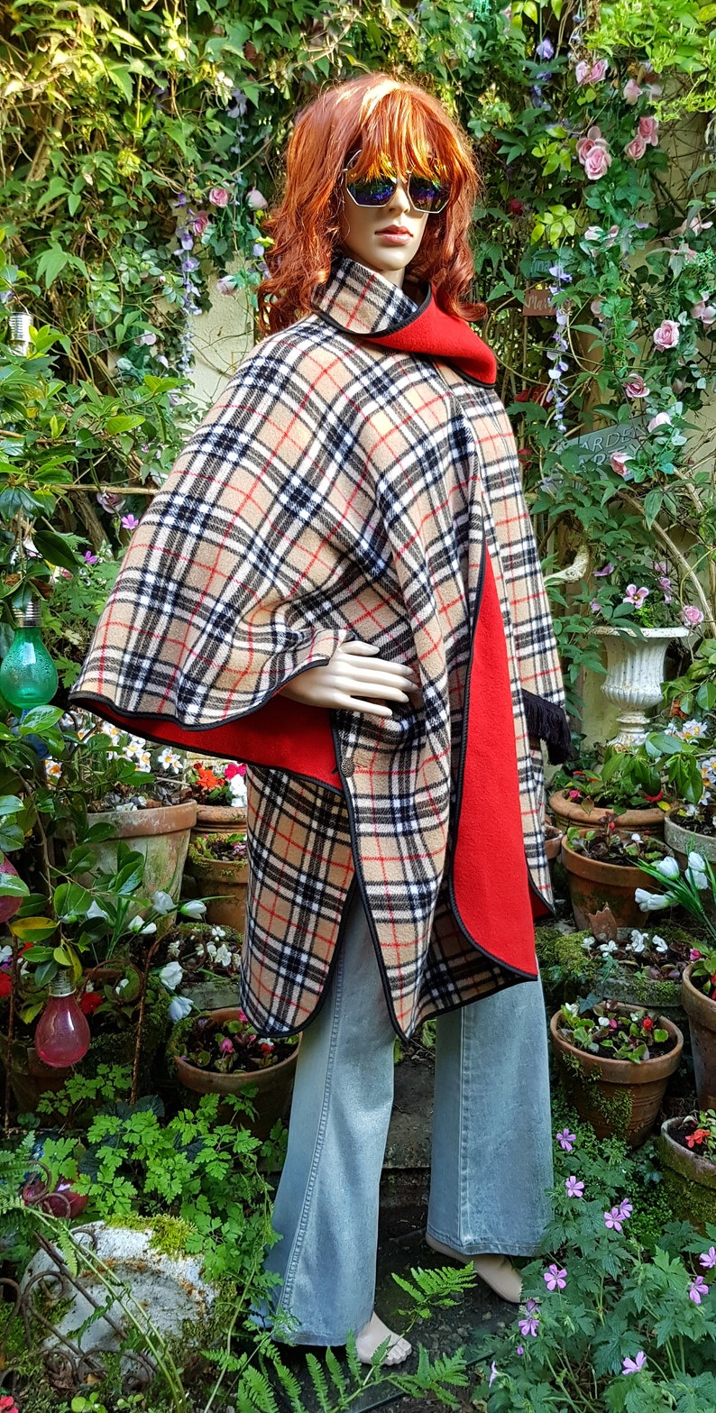 Vintage Cape: Gorgeous Vintage 1970s Brown Check Tartan Red Lined Reversible Poncho Cape Jacket image 5