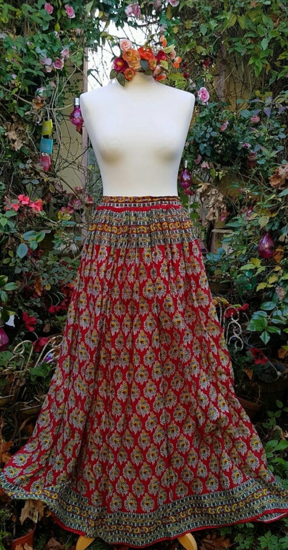 Vintage Skirt: Gorgeous Vintage Indian Cotton Red… - image 9