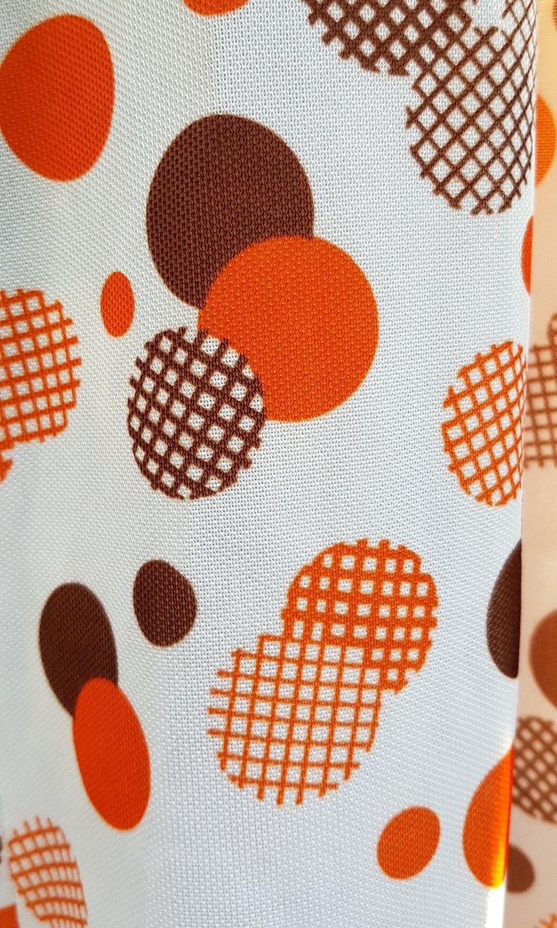 UK 6/8 US 2/4 Gorgeous Vintage 1970s Handmade White, Orange and Brown Spot / Circle / Polka Dot Print Halter Maxi Dress with Ruffles image 5