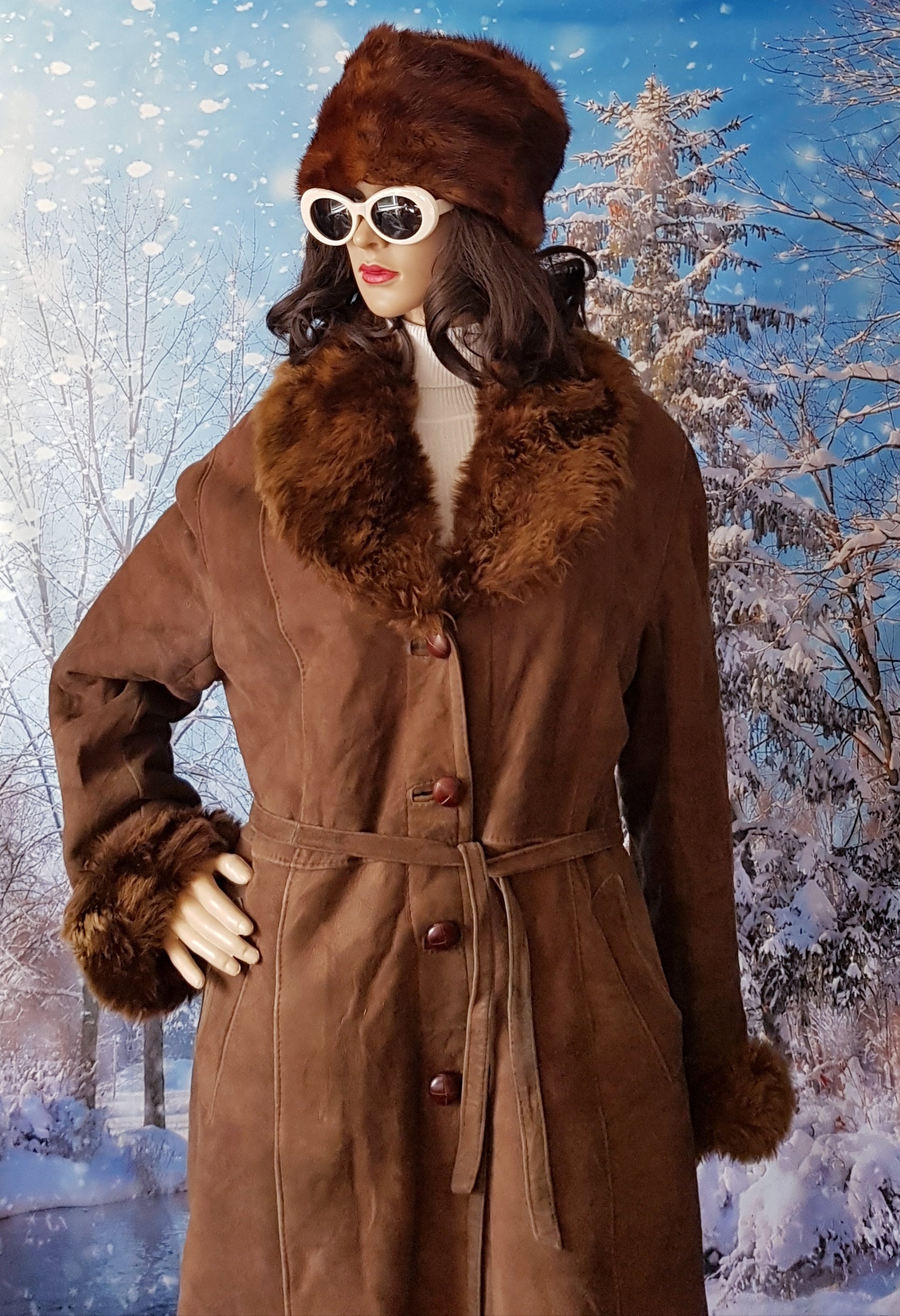 Vintage Coat: Lovely Vintage 1970s Mocha / Mid Brown Suede and