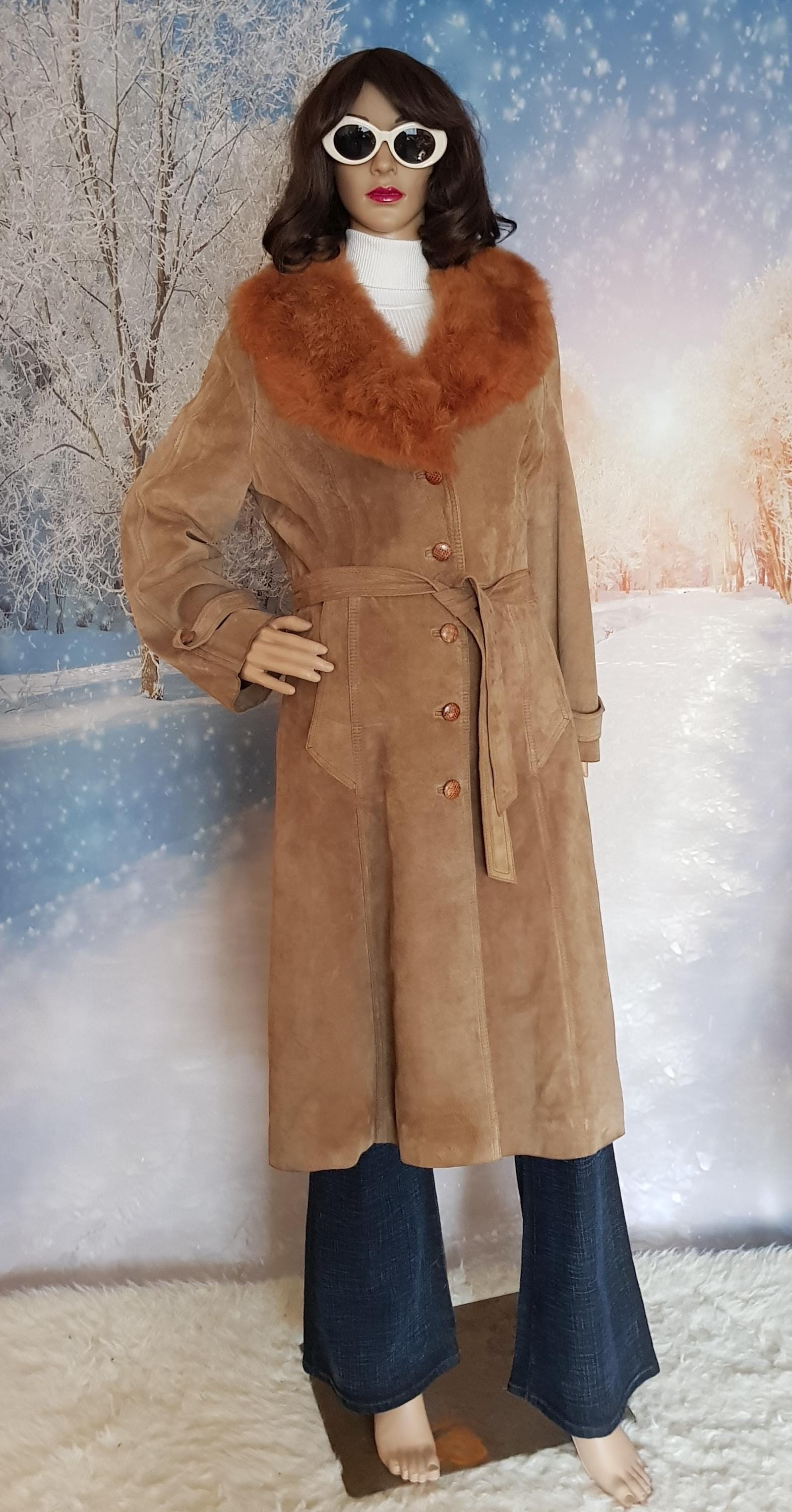 Vintage Coat: Gorgeous Vintage 1970s Camel Colour Suede Coat With