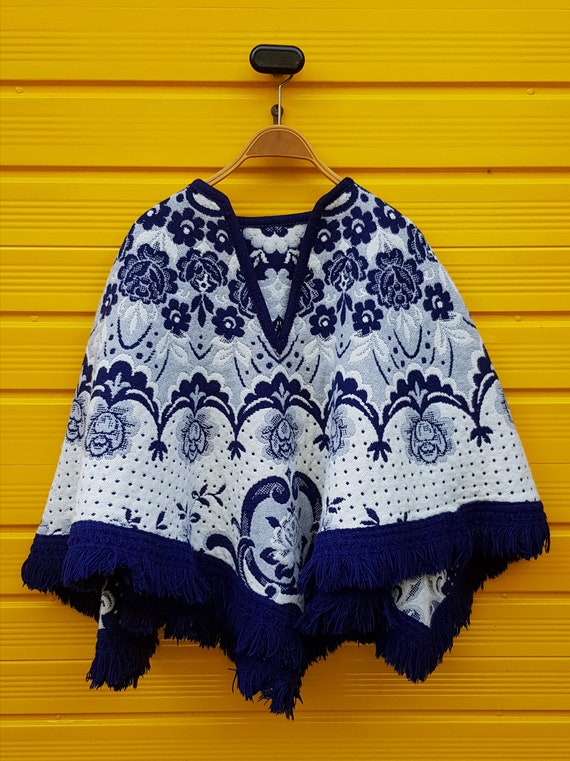 Vintage Poncho: Fab Vintage 1970s Blue, Grey and … - image 8