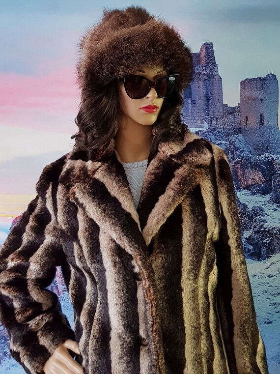 Vintage Hat: Beautiful Vintage 1970s Mid Brown Real Fur Hat  display picture 1