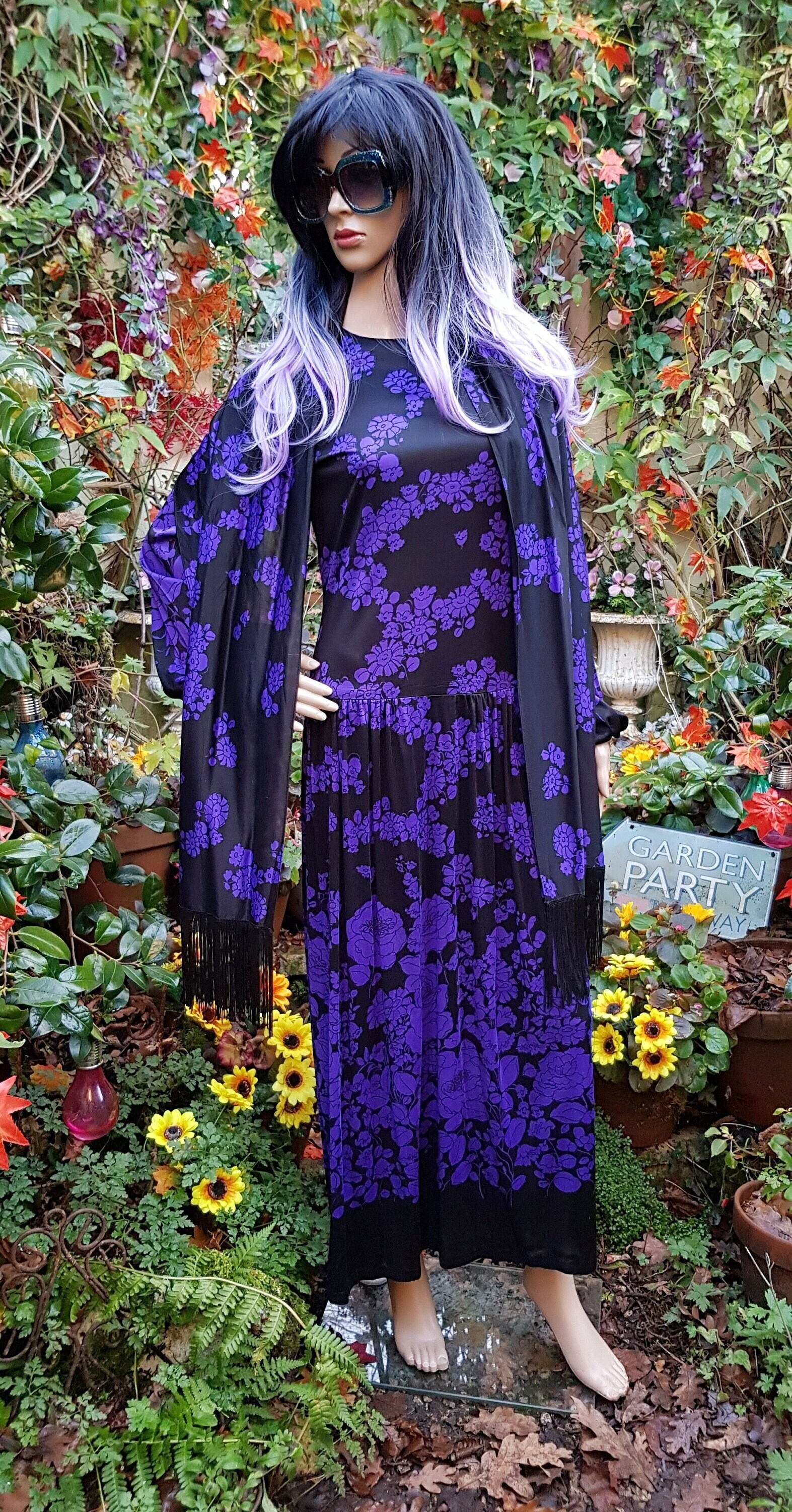 UK 8/10 (US 4/6) Gorgeous Vintage 1970s Purple & Black Floral Patterned Maxi Dress with Fringed Sash / Scarf by Sybil Zelker for Polly Peck