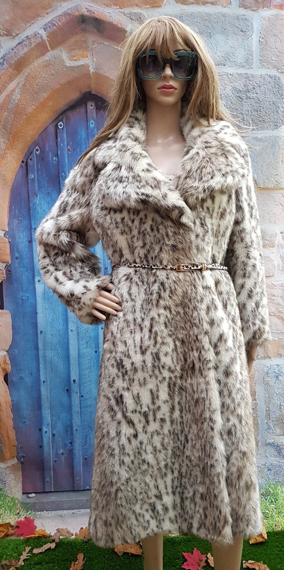 Fantastic Vintage 1970s Cream and Brown Faux Fur S