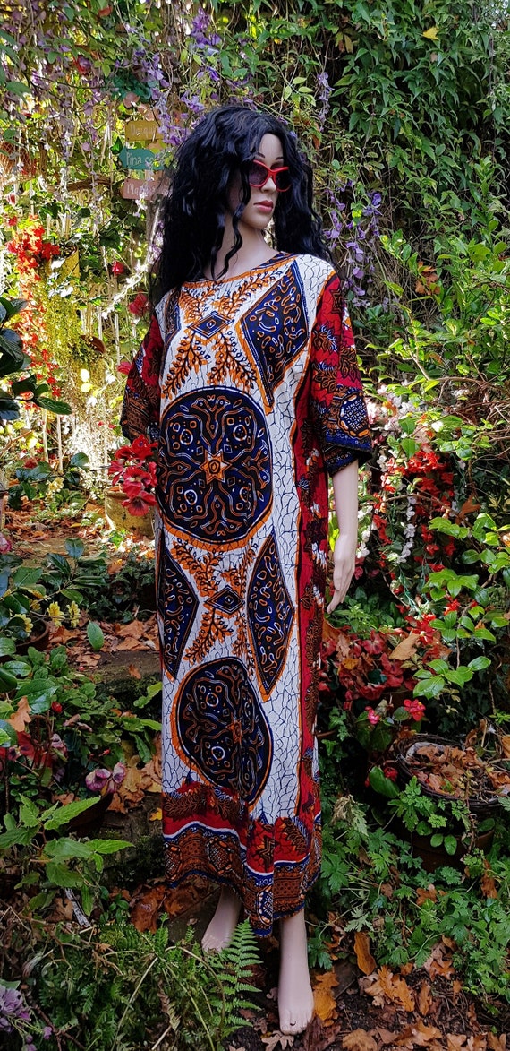 Vintage Kaftan: Fab Vintage 1970's Batik Abstract 